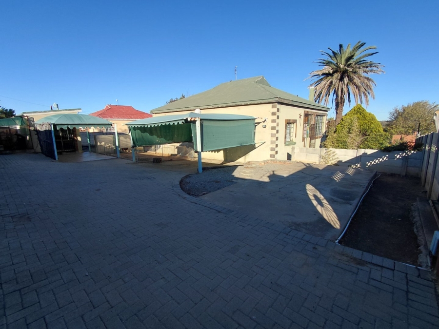 3 Bedroom Property for Sale in Kroonheuwel Free State